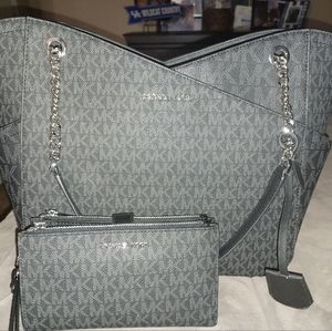 Michael kors purse and wallet